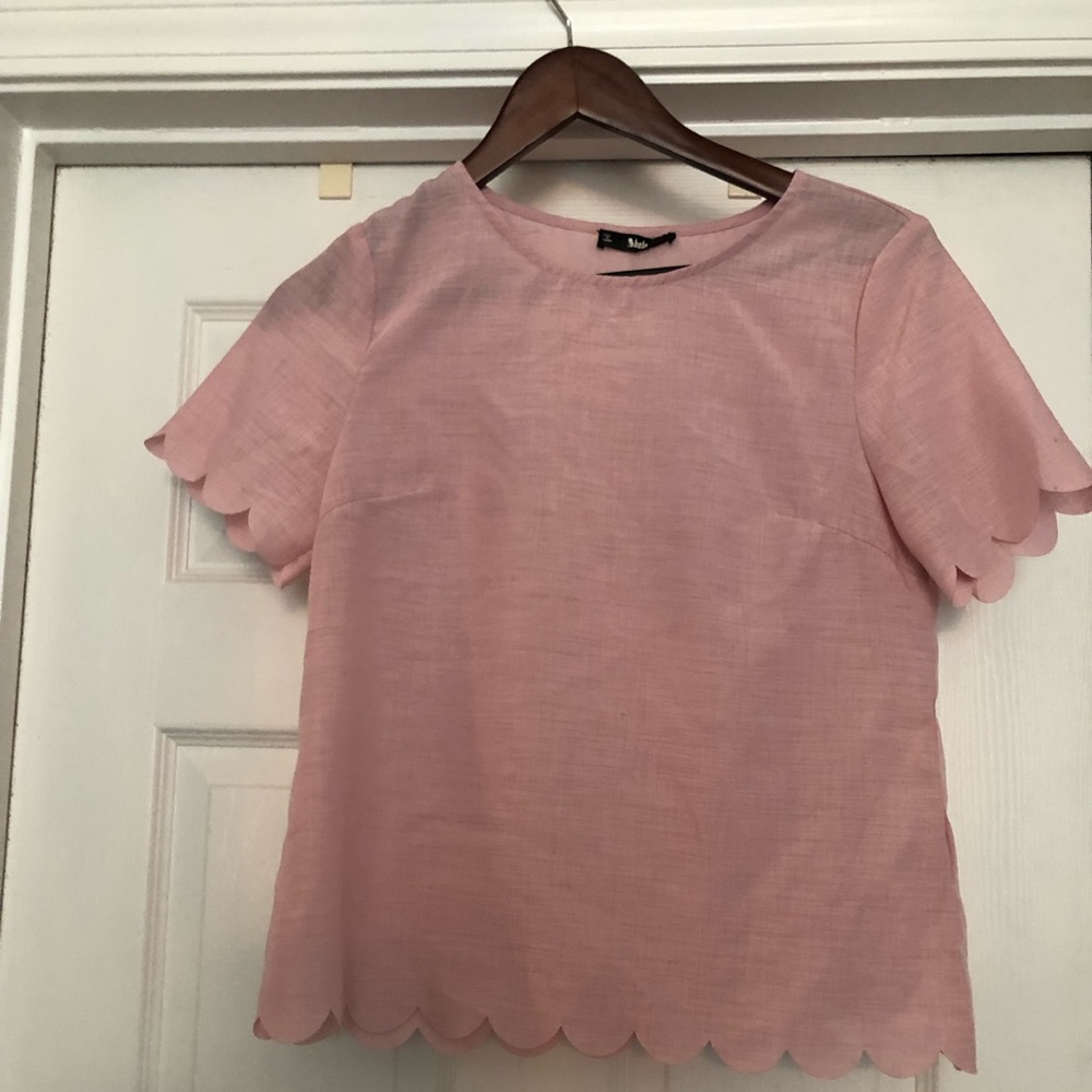 Scalloped bottom/sleeves, tailored & flirty Shirt